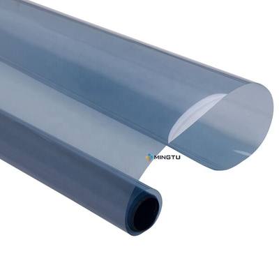 Solution de teinture de fenêtre automobile avec 99% de propriétés de blocage et de réflexion UVR